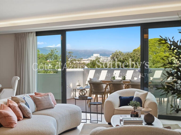 Sale Apartment juan-les-pins - 4 bedrooms