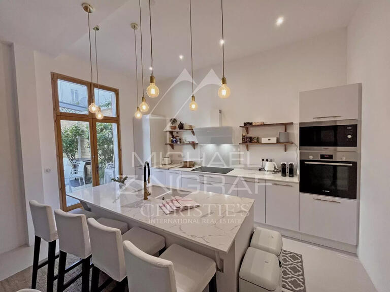 Maison Juan-les-pins - 8 chambres - 332m²