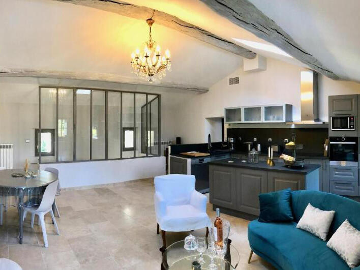 Vente Maison L'Isle-sur-la-Sorgue - 8 chambres