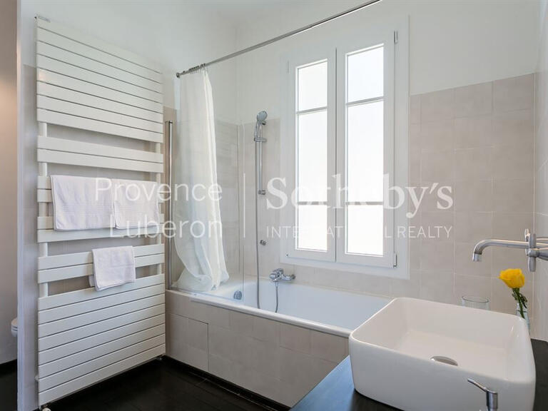 Maison L'Isle-sur-la-Sorgue - 5 chambres - 350m²