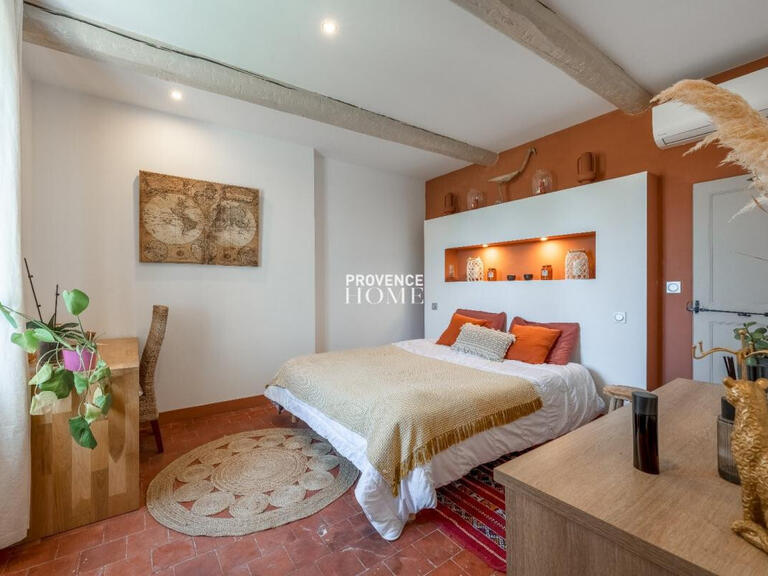 Maison L'Isle-sur-la-Sorgue - 3 chambres - 203m²