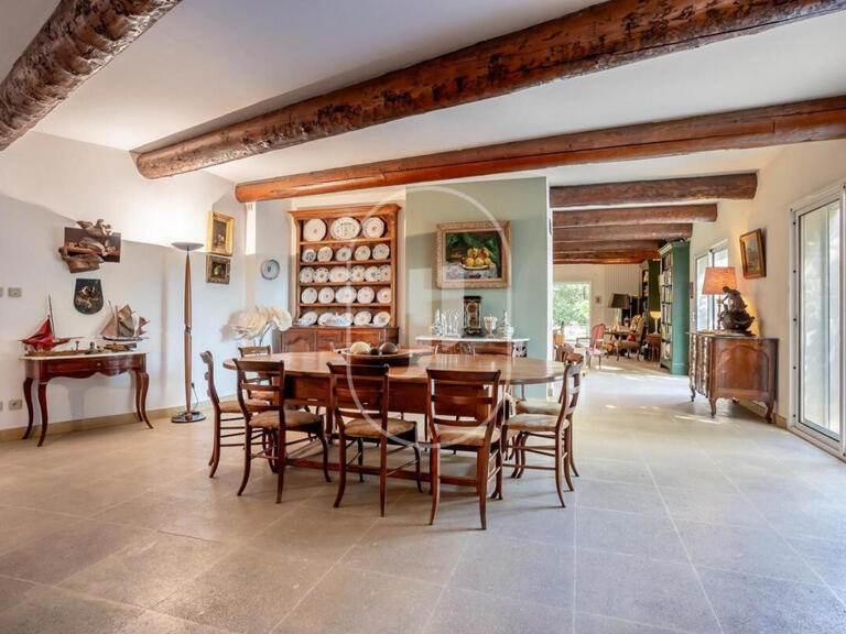 Propriété L'Isle-sur-la-Sorgue - 4 chambres - 319m²