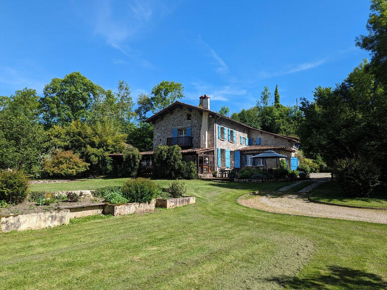 Propriété La Bastide-de-Sérou - 13 chambres - 399m²