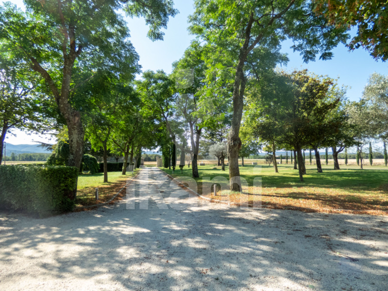 Maison La Bégude-de-Mazenc - 2 chambres - 420m²