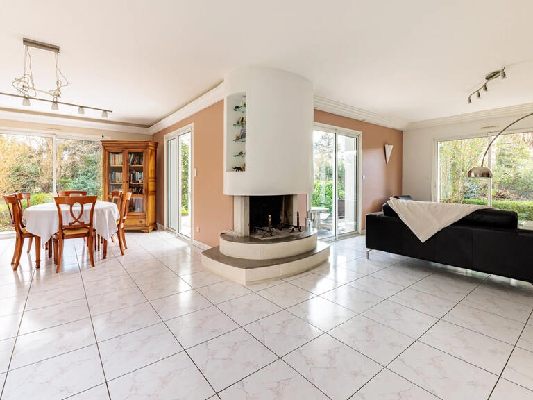 Maison La Chapelle-sur-Erdre - 5 chambres - 195m²