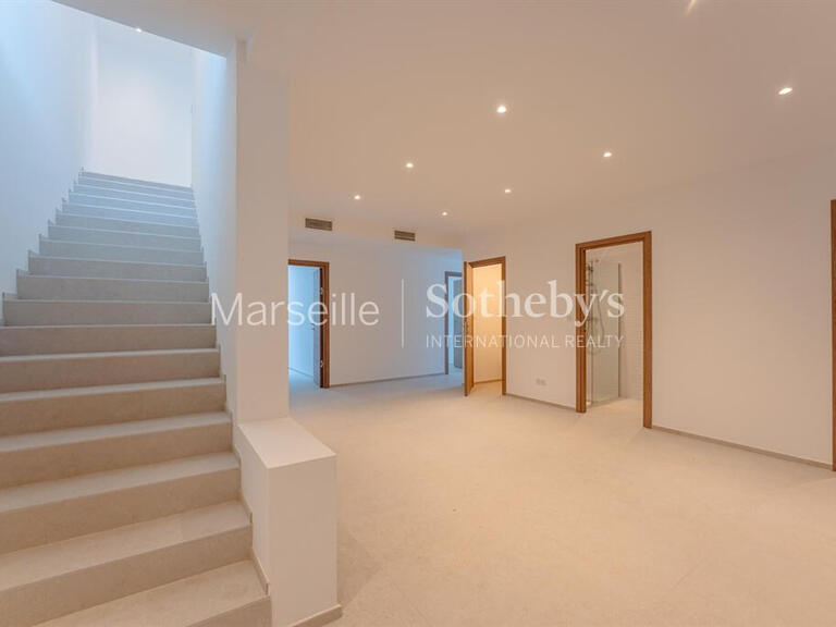 Maison La Ciotat - 6 chambres - 241m²