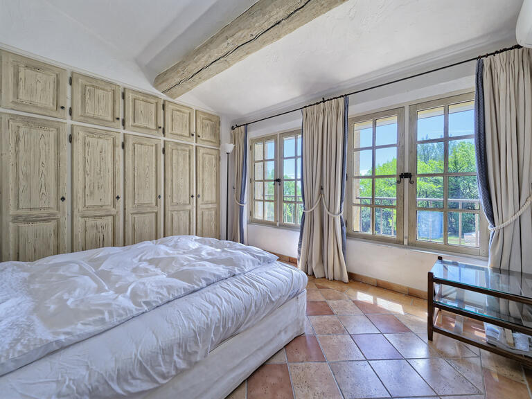 Maison La Colle-sur-Loup - 4 chambres - 234m²