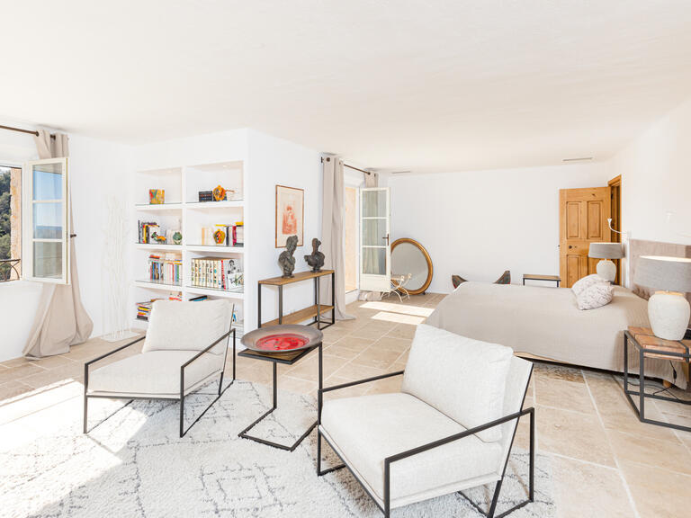 Maison La Colle-sur-Loup - 6 chambres - 364m²