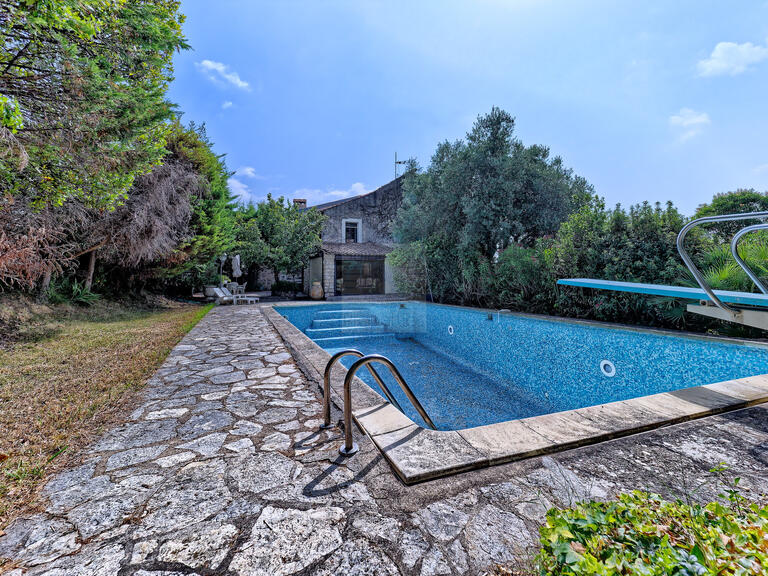 Maison La Colle-sur-Loup - 6 chambres - 180m²