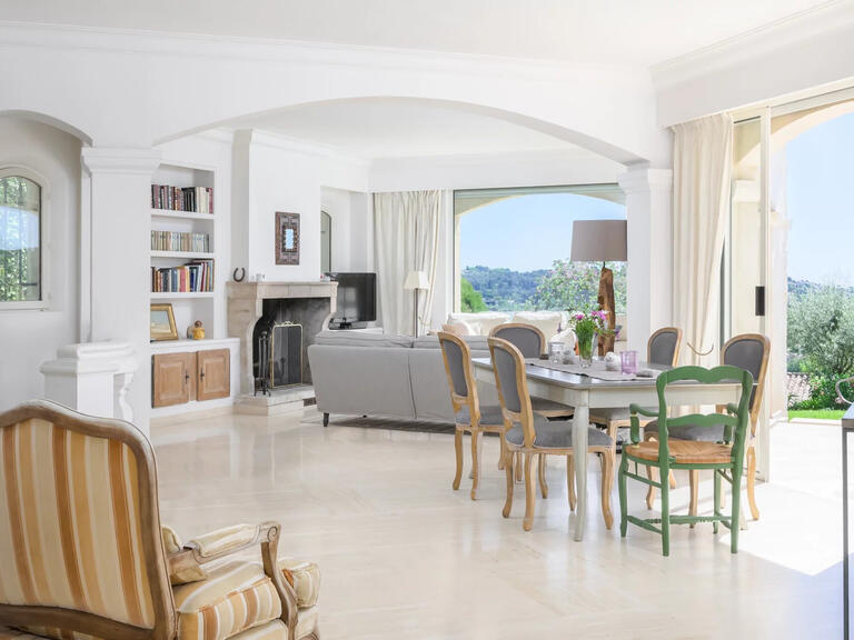 Villa La Colle-sur-Loup - 5 chambres - 328m²