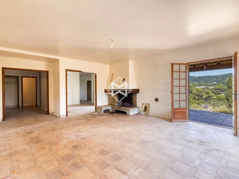 Villa La Croix-Valmer - 5 chambres - 151m²