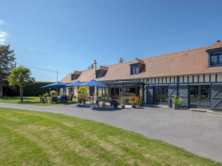 Sale Castle La Ferrière-sur-Risle - 9 bedrooms