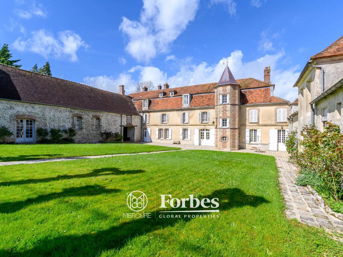 Manor La Ferté-Gaucher