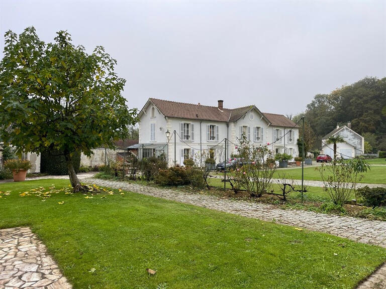 Propriété La Ferté-sous-Jouarre - 5 chambres - 290m²