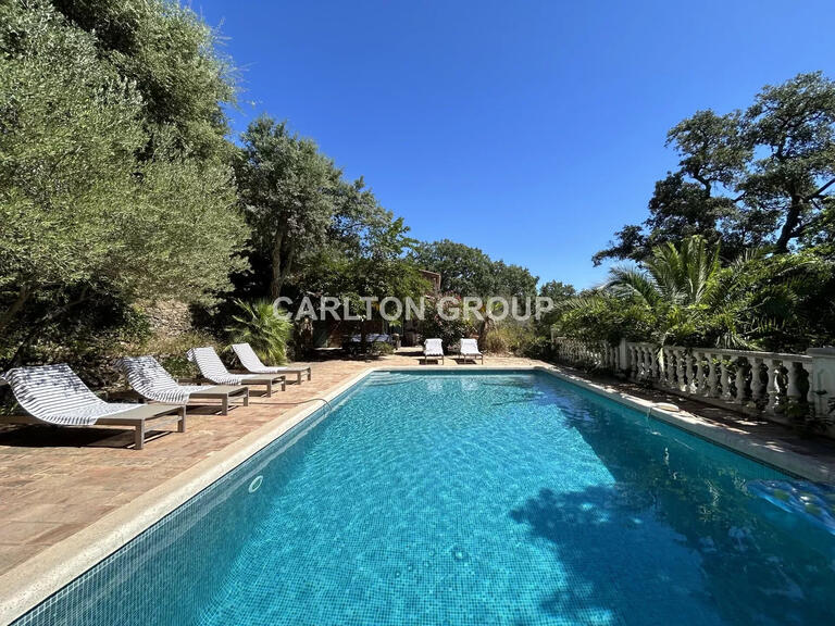 Villa La Garde-Freinet - 5 bedrooms - 220m²