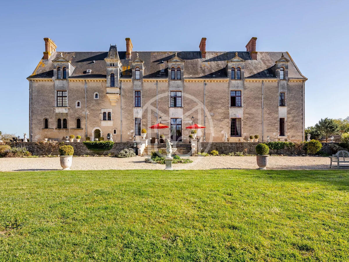 Castle La Roche-sur-Yon