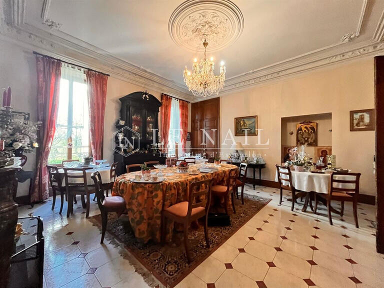 Castle La Roche-sur-Yon - 6 bedrooms - 480m²