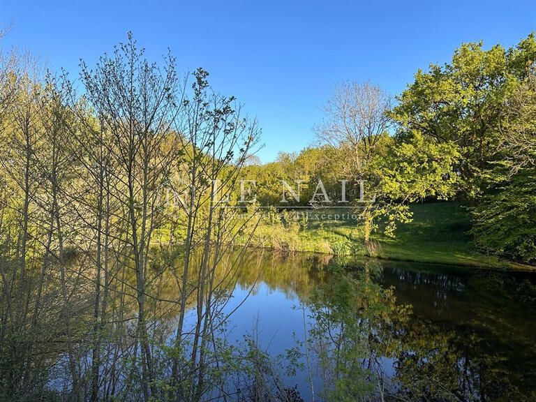 Propriété La Roche-sur-Yon - 8 chambres - 650m²