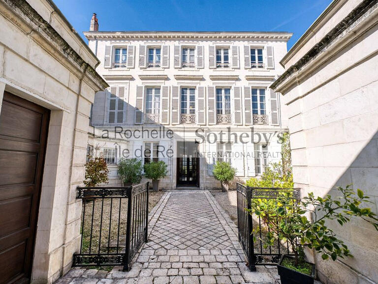 Mansion La Rochelle - 5 bedrooms - 426m²