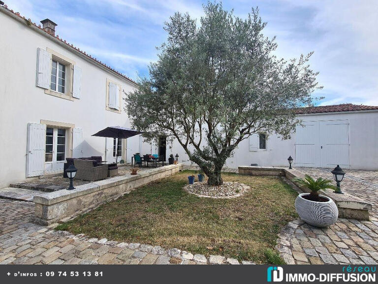 House La Rochelle - 7 bedrooms - 281m²