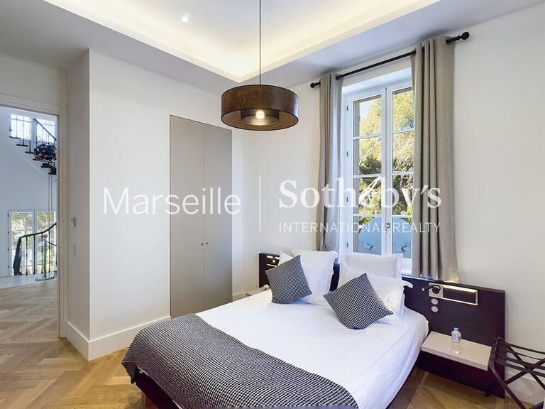 Maison La Seyne-sur-Mer - 5 chambres - 600m²