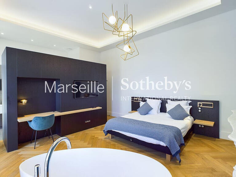 Maison La Seyne-sur-Mer - 5 chambres - 600m²