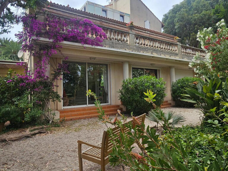 Sale Property La Seyne-sur-Mer - 5 bedrooms