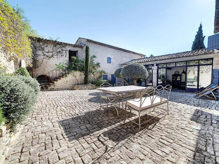 House Lacoste - 5 bedrooms - 10700m²