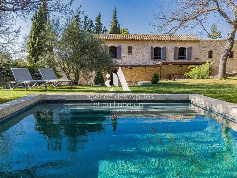 House Lacoste - 5 bedrooms - 10700m²