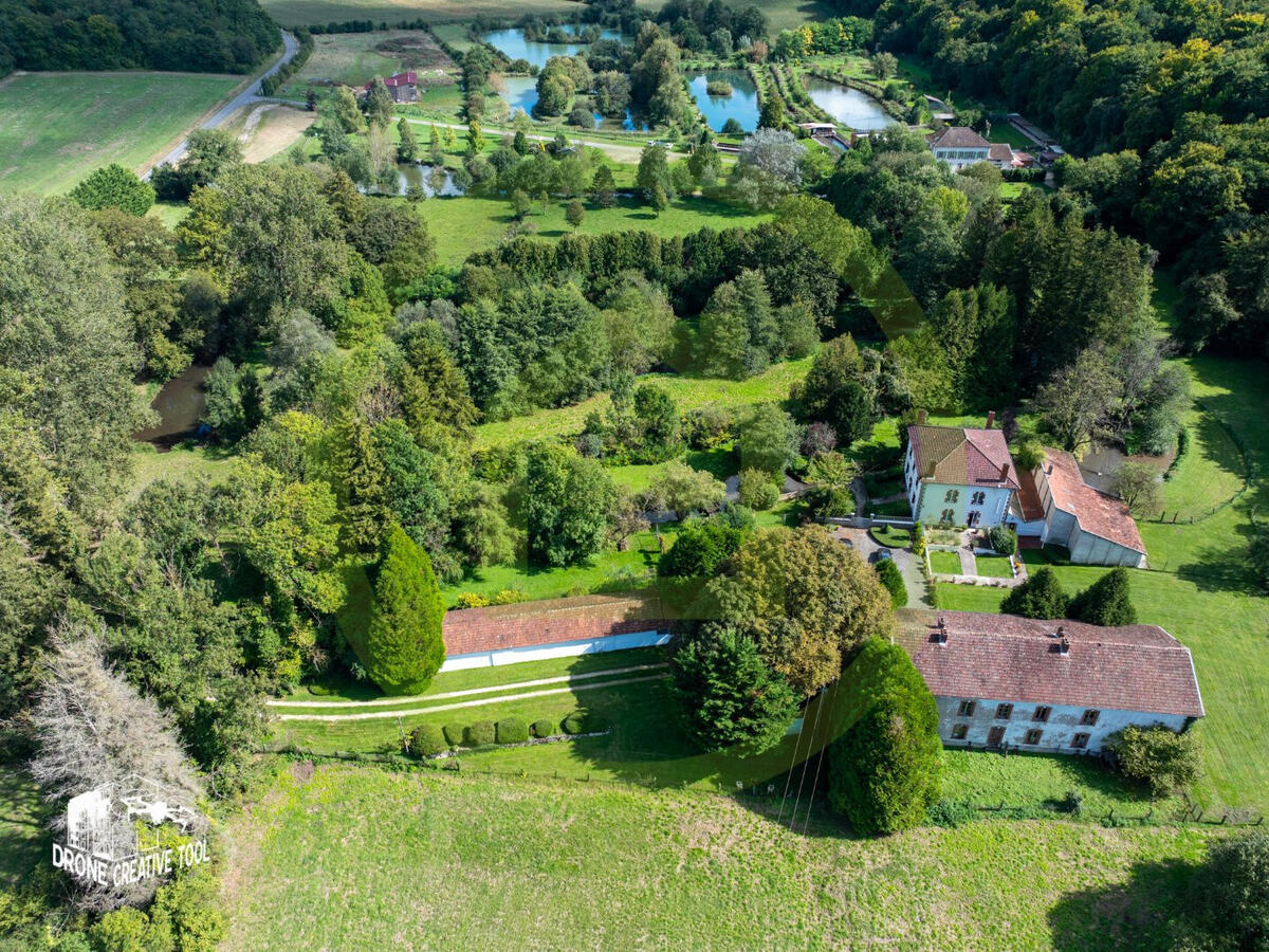 House Lacroix-sur-Meuse