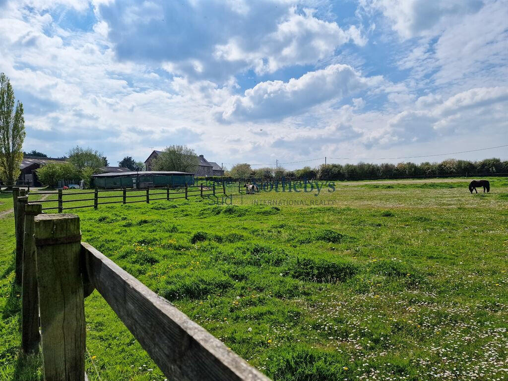 Equestrian property Landéhen