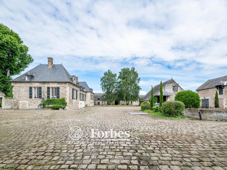 Propriété Laon - 8 chambres - 440m²