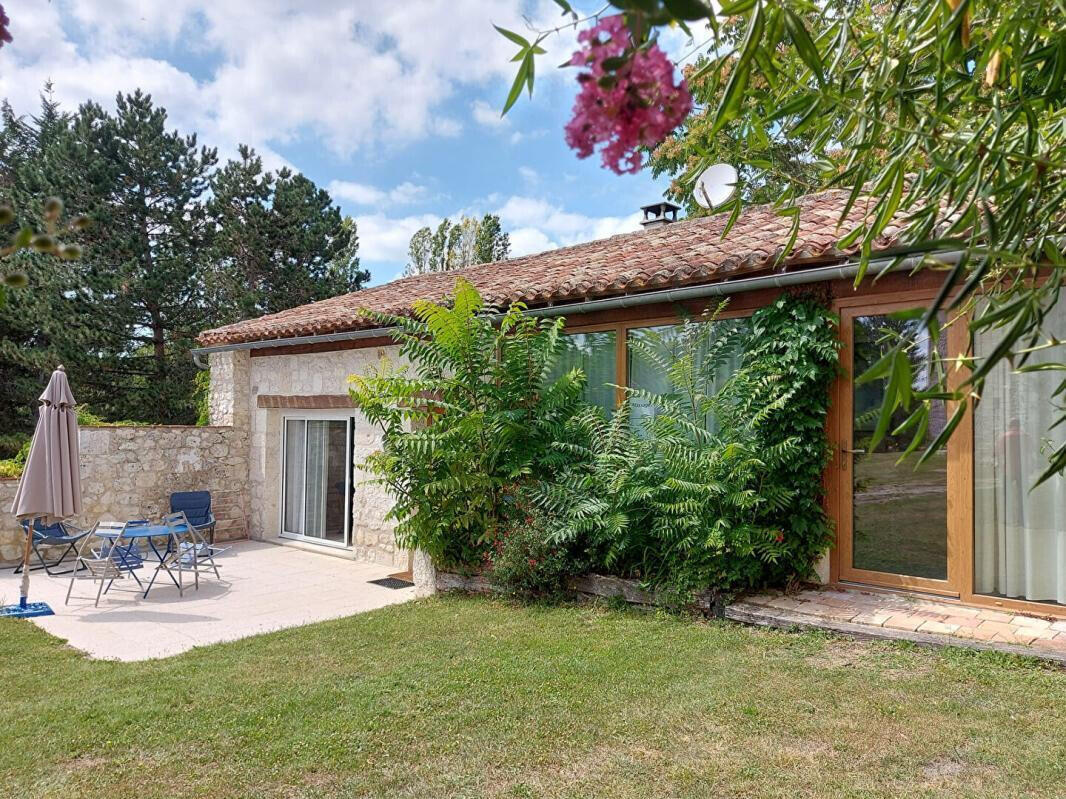 Property Laroque-Timbaut