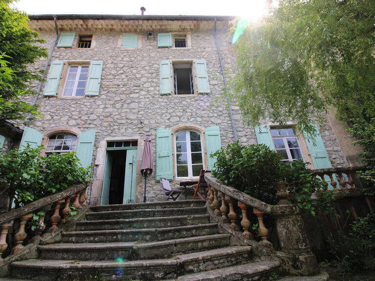 Maison Lasalle - 10 chambres - 675m²