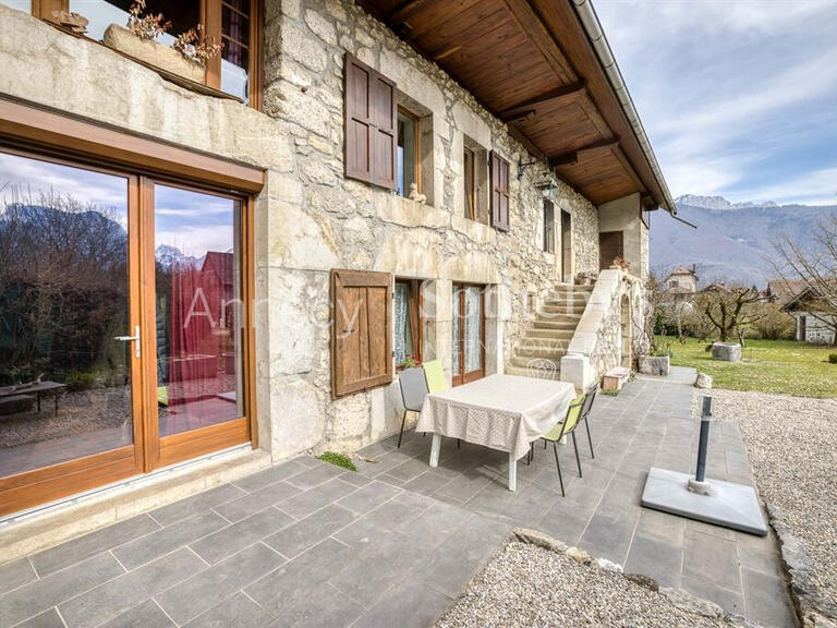 Maison Lathuile - 4 chambres - 230m²