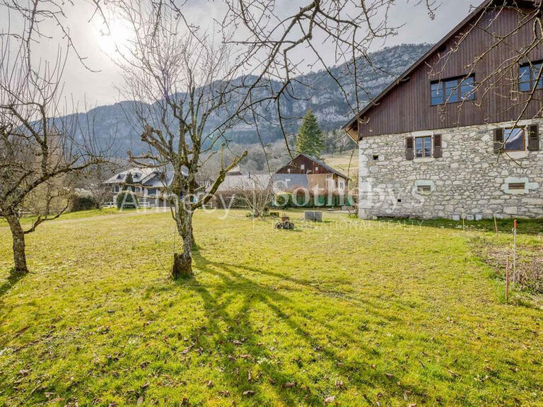 Maison Lathuile - 4 chambres - 230m²