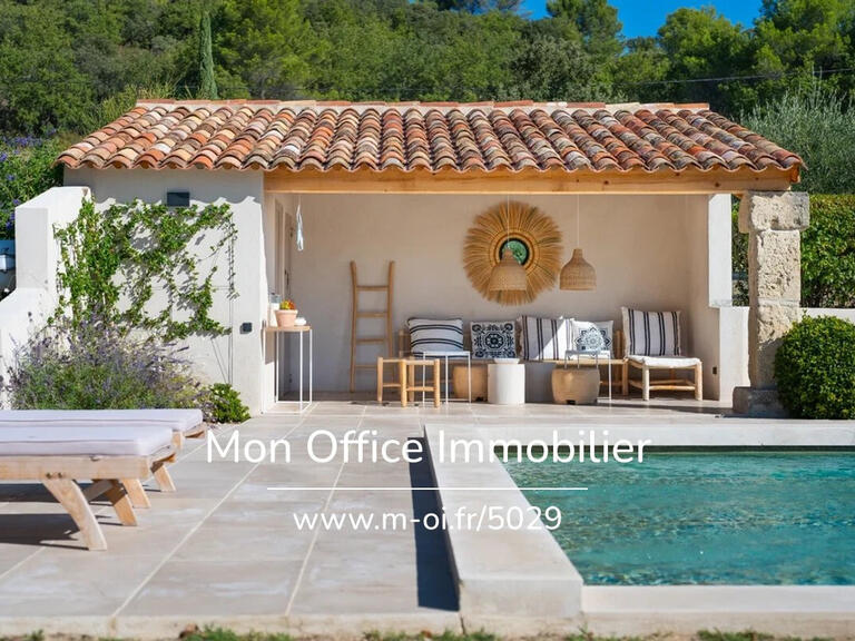 Property Lauris - 6 bedrooms - 269m²