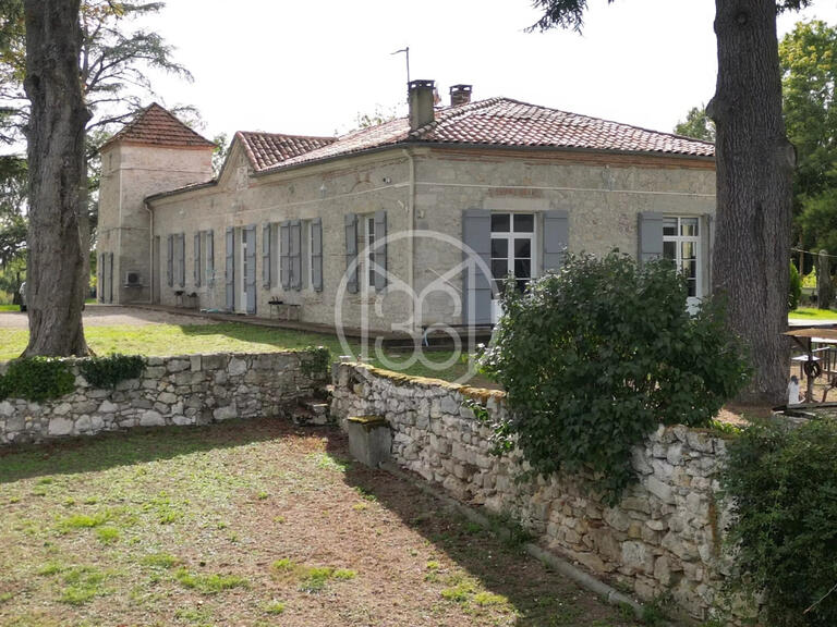 House Layrac - 7 bedrooms - 643m²