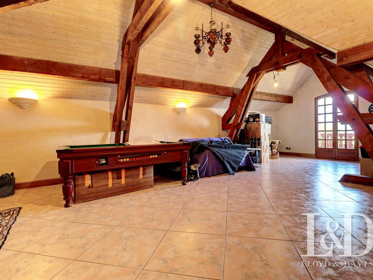 House Le Bourget-du-Lac - 4 bedrooms - 249m²