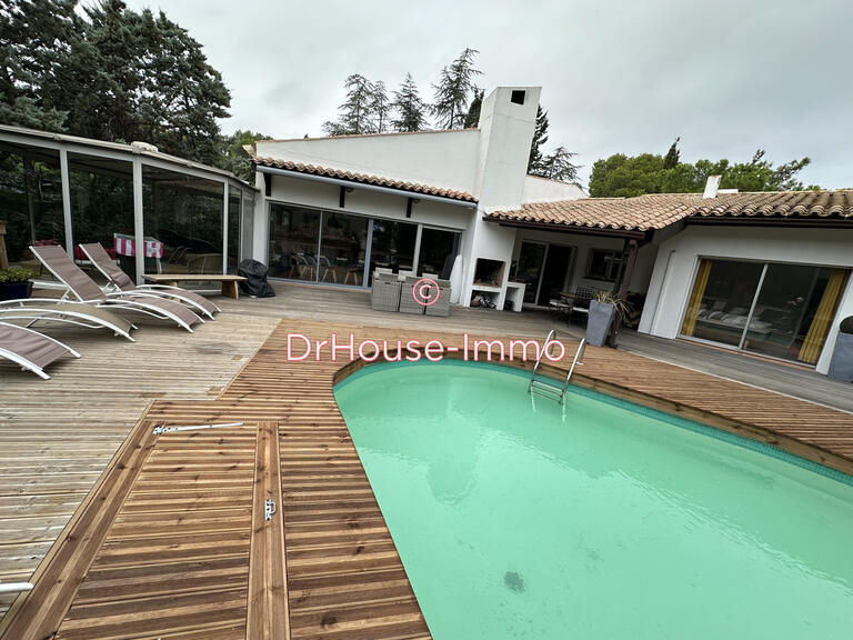 Villa le cap-d-agde - 5 bedrooms - 200m²