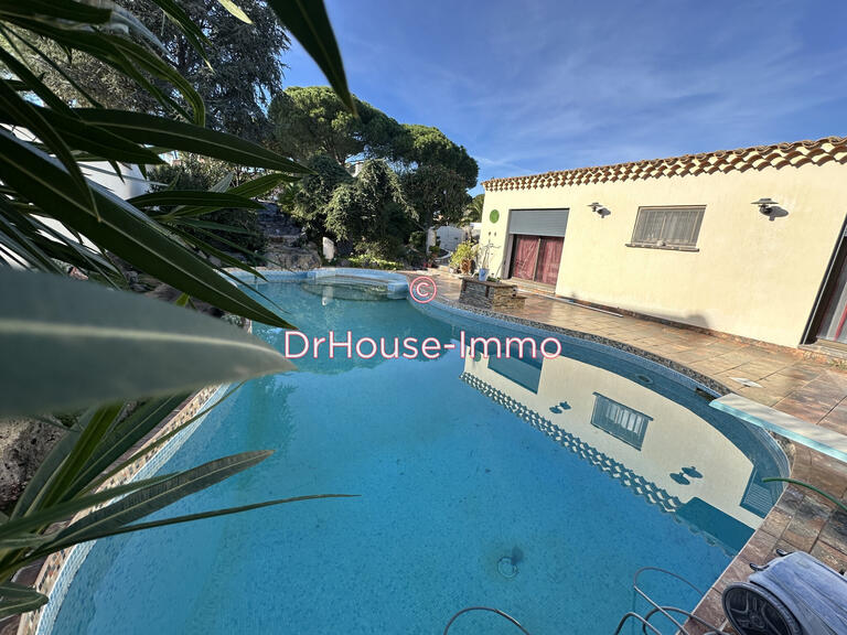 Villa le cap-d-agde - 3 bedrooms - 160m²