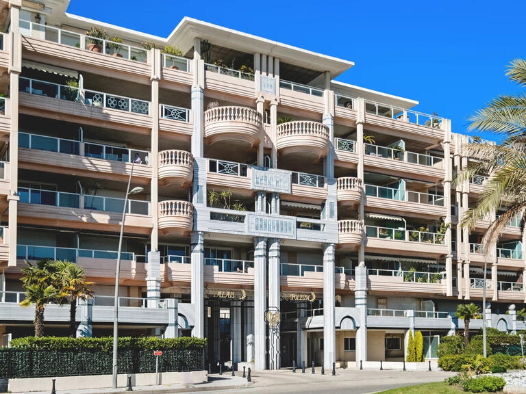 Vente Appartement avec Vue mer Le golfe-juan - 1 chambre