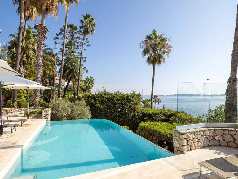 Villa with Sea view le golfe-juan - 5 bedrooms - 253m²