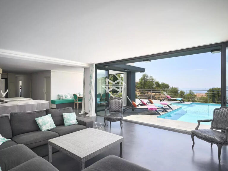 Apartment Le Lavandou - 4 bedrooms - 150m²