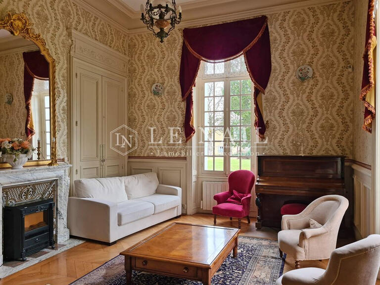 Sale Castle Le Mans - 19 bedrooms