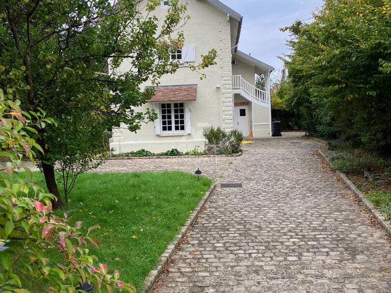 House Le Mesnil-le-Roi - 4 bedrooms - 186m²