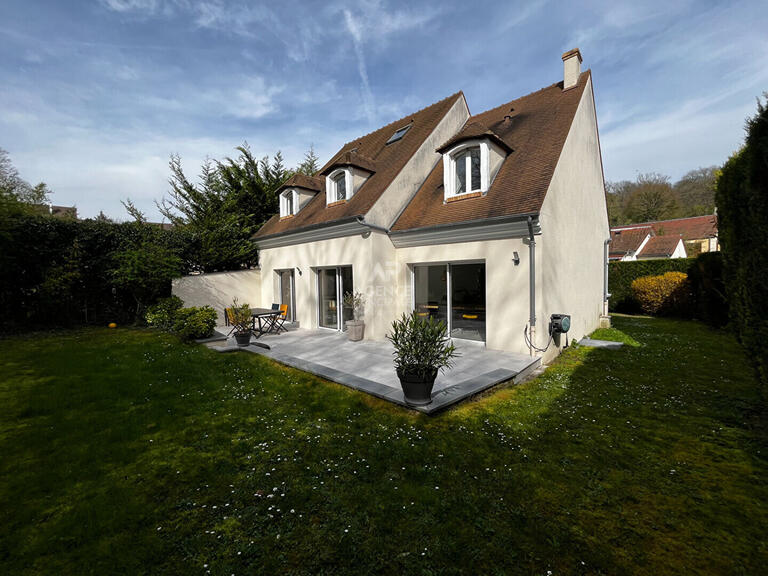 Maison Le Mesnil-le-Roi - 4 chambres - 153m²