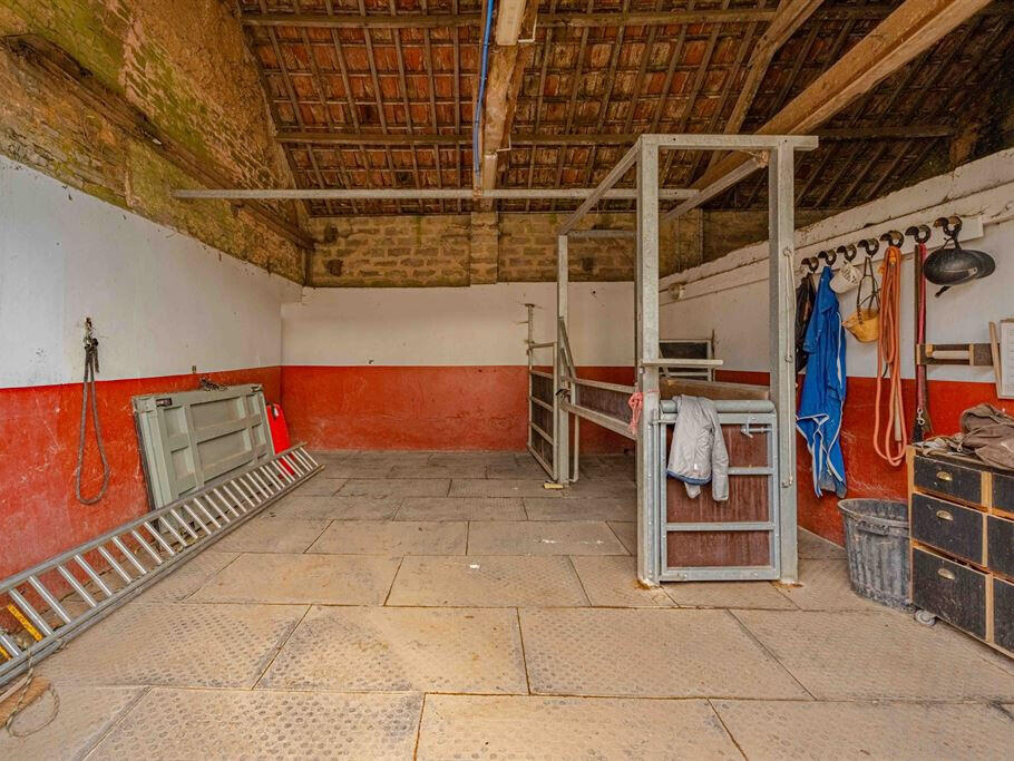 Equestrian property Le Molay-Littry