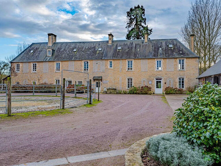 Propriété équestre Le Molay-Littry - 8 chambres - 381m²