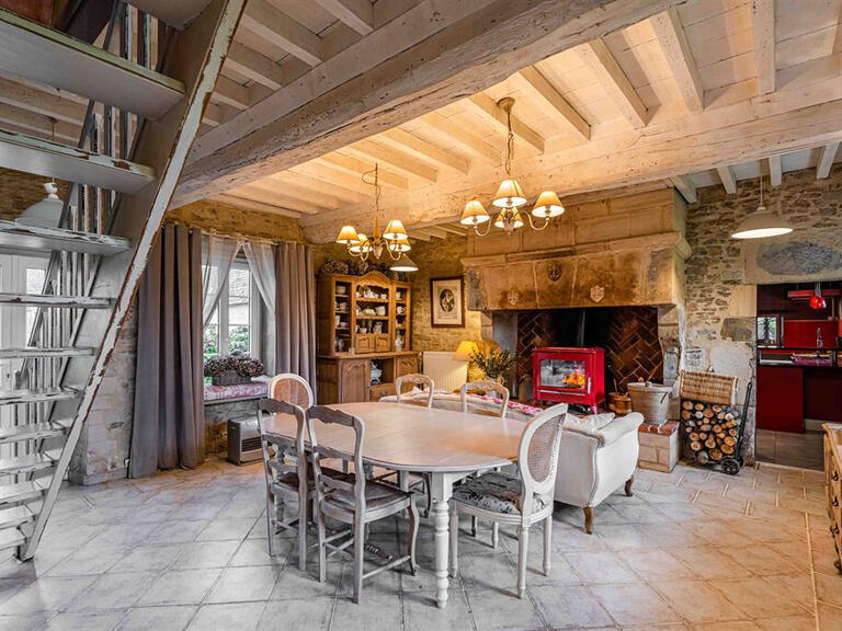 Propriété équestre Le Molay-Littry - 8 chambres - 381m²